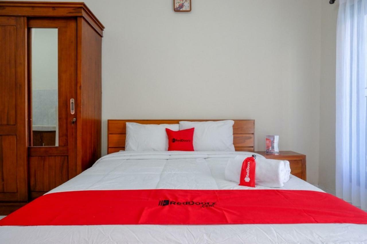 Reddoorz Near Mertasari Beach Denpasar Habitación foto